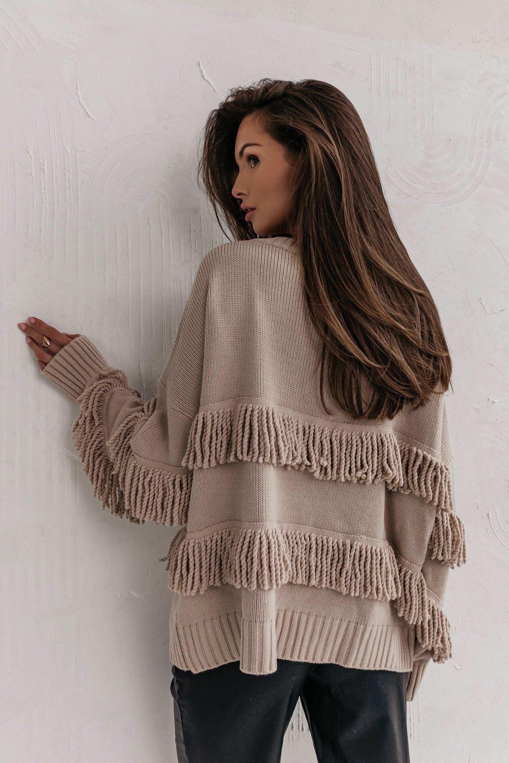 Trend Collection Pullover mit Fransen One Size / Beige